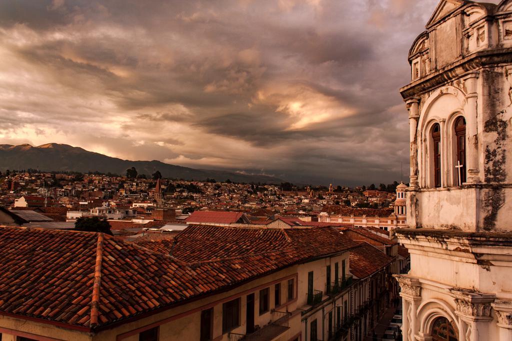 Check Inn Bed And Breakfast Cuenca Buitenkant foto